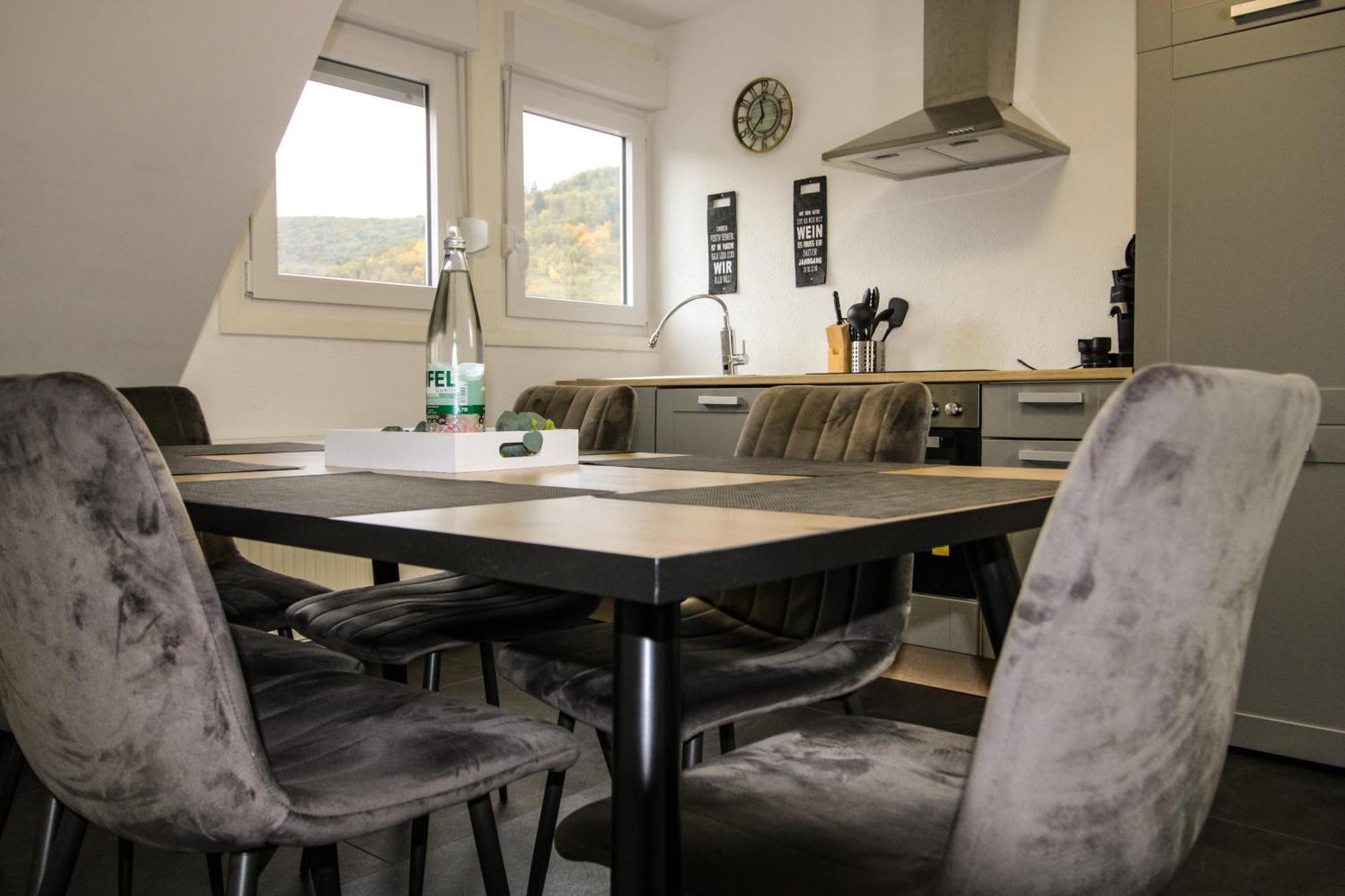 Sweet Six, Balkon, Netflix, Boxspringbetten, Hochwertiges Bad Zell an der Mosel Exterior photo
