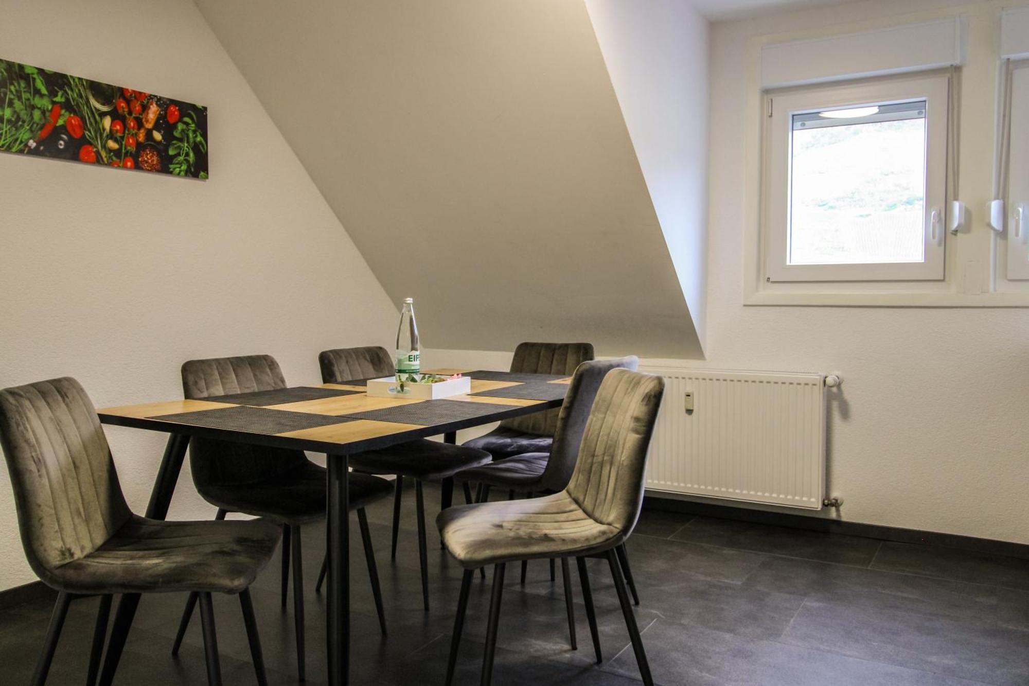 Sweet Six, Balkon, Netflix, Boxspringbetten, Hochwertiges Bad Zell an der Mosel Exterior photo