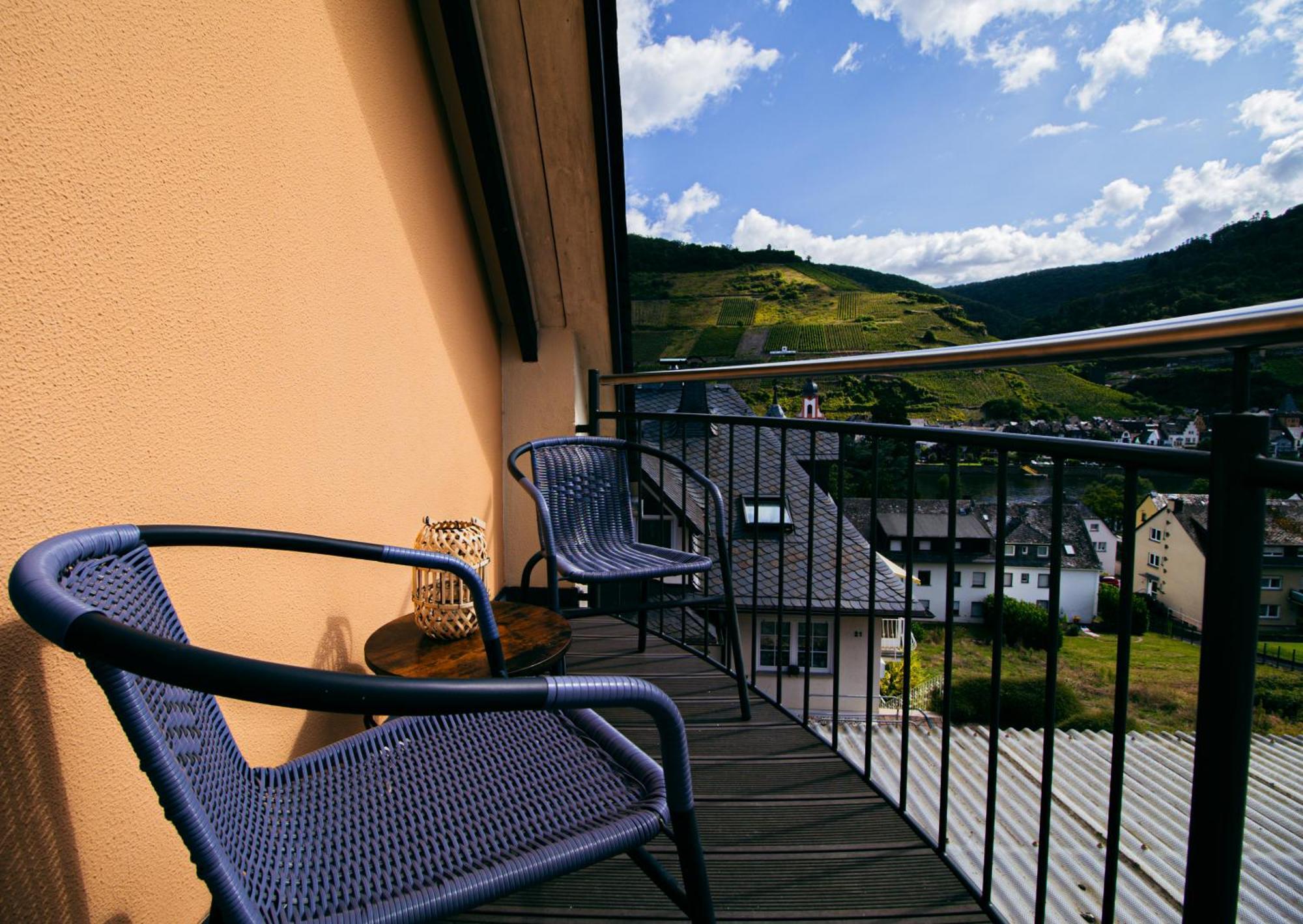 Sweet Six, Balkon, Netflix, Boxspringbetten, Hochwertiges Bad Zell an der Mosel Exterior photo