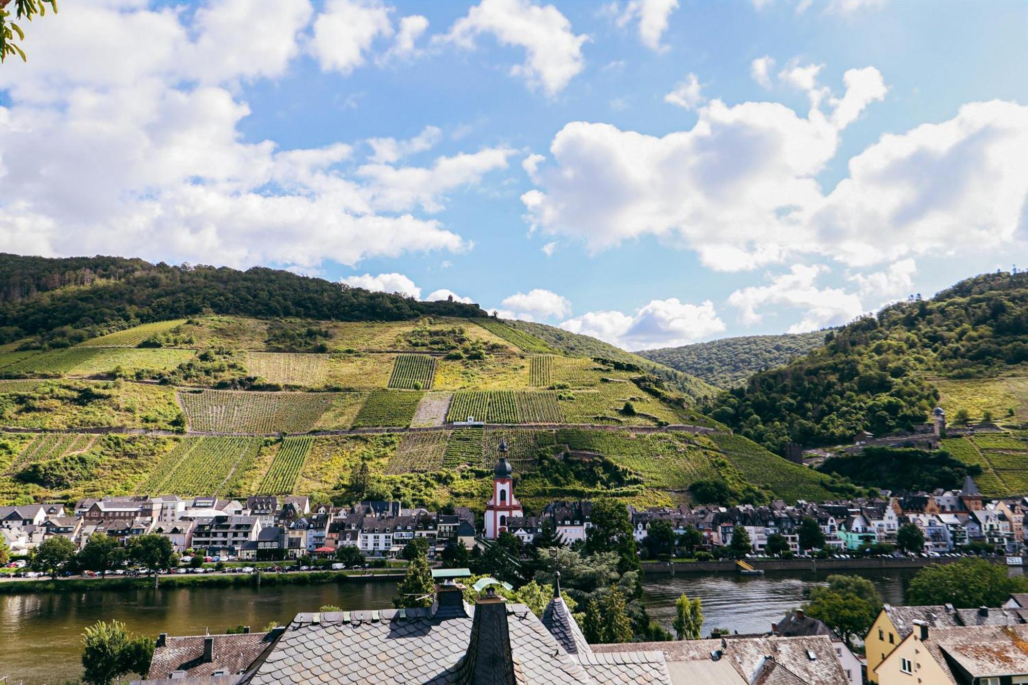 Sweet Six, Balkon, Netflix, Boxspringbetten, Hochwertiges Bad Zell an der Mosel Exterior photo